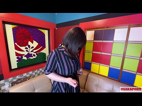 ❤️ Japanische Cutie mit großen Titten masturbiert mit Sexspielzeug und hat einen Orgasmus. Sie spricht in einem Interview über ihre Fick-Erfahrung. Riesige Titten und haarige Muschi, die laut stöhnt. Osakaporn Homemade porn bei de.xlxxporno.ru